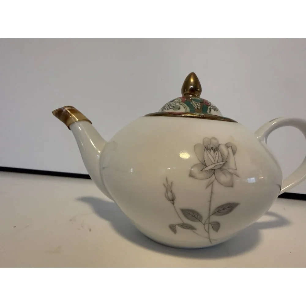 Vintage Queen's‎ Royal Fine China Japan Teapot Gold Floral Mid Century Porcelain